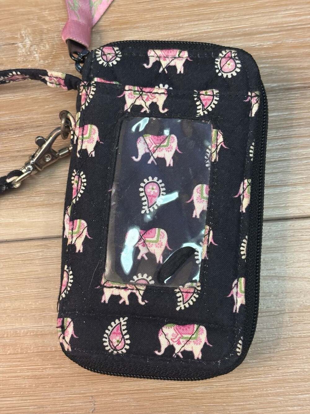 Discontinued Vera Bradley Pink Elephants Quilted Cotton Zip ID Case Wallet Wrist - Picture 2 of 6